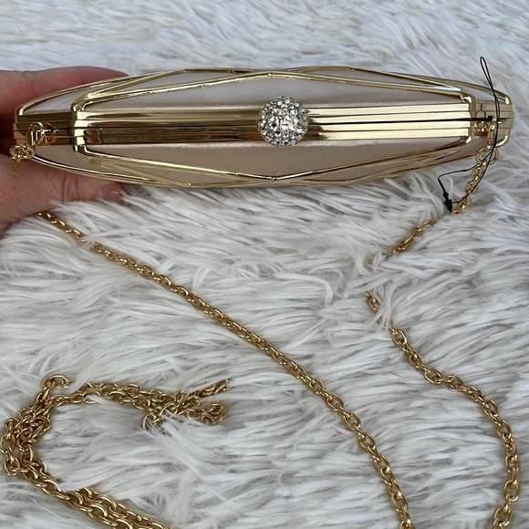 INC International Concepts ~ Alea Geometric Clutch ~ Ivory/Gold ~ NW/OT! - Picture 2 of 10